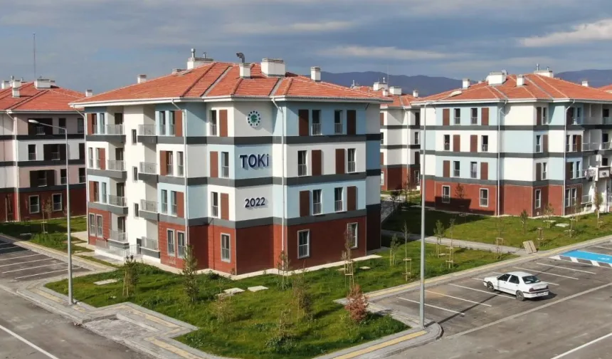 Türkiye'de konut satışı düştü, Ağrı'da yükseldi
