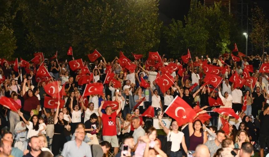 Balıkesir'de kurtuluş coşkusu şampiyonluk sevinciyle taçlandı