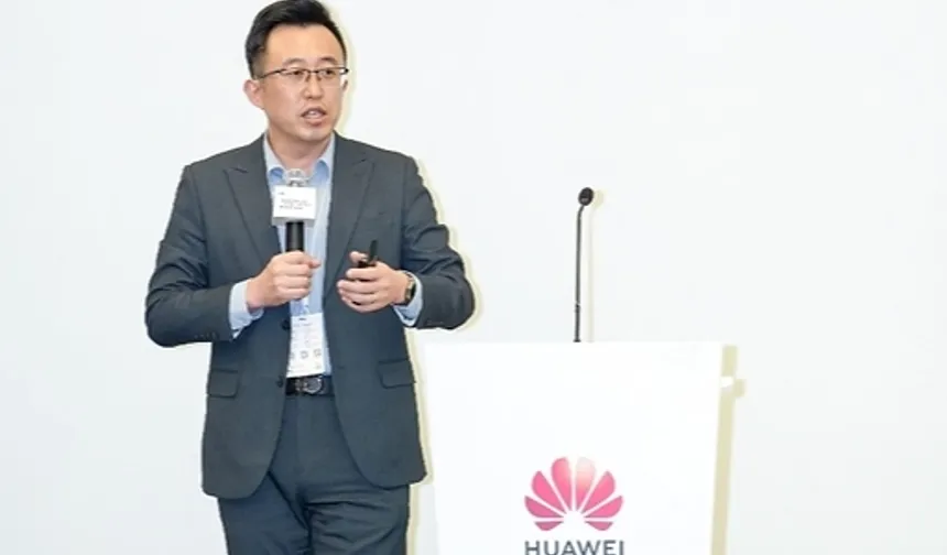 Huawei, sürükleyici deneyimler ve akıllı hizmetler sunan yenilikçi, sürükleyici Telepresence çözümünü tanıttı