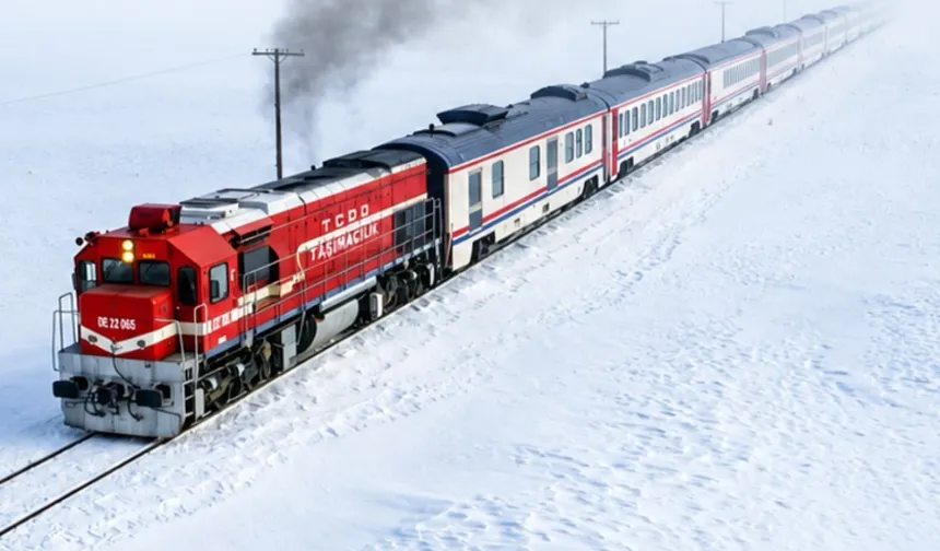 Turistik Erzurum-Kars treni yeni sezon için talep topluyor.