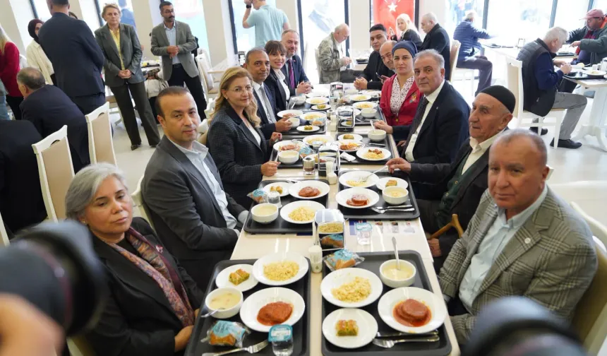 İBB, 22'nci Kent Lokantası'nı Çırpıcı'da açtı