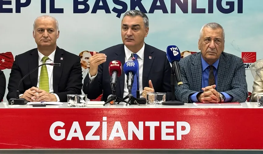 Müslim Sarı: İBB'yi Cumhur İttifakı'na kaptırmamak için iş birliğine hazırız