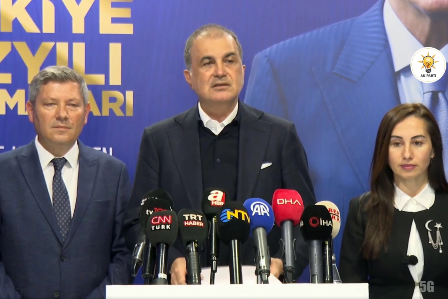 Ömer Çelik: AK Parti'yi millet kurdu, tabelasını biz astık