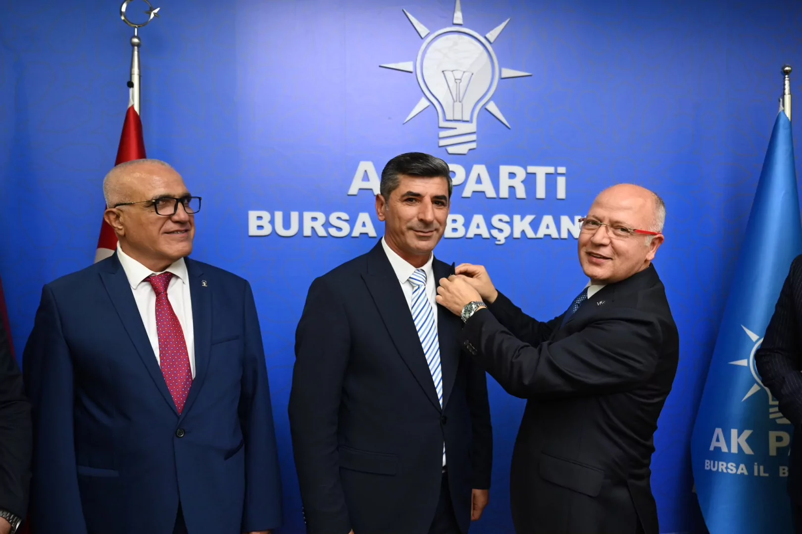 2 belediye meclis üyesi AK Parti'ye katıldı